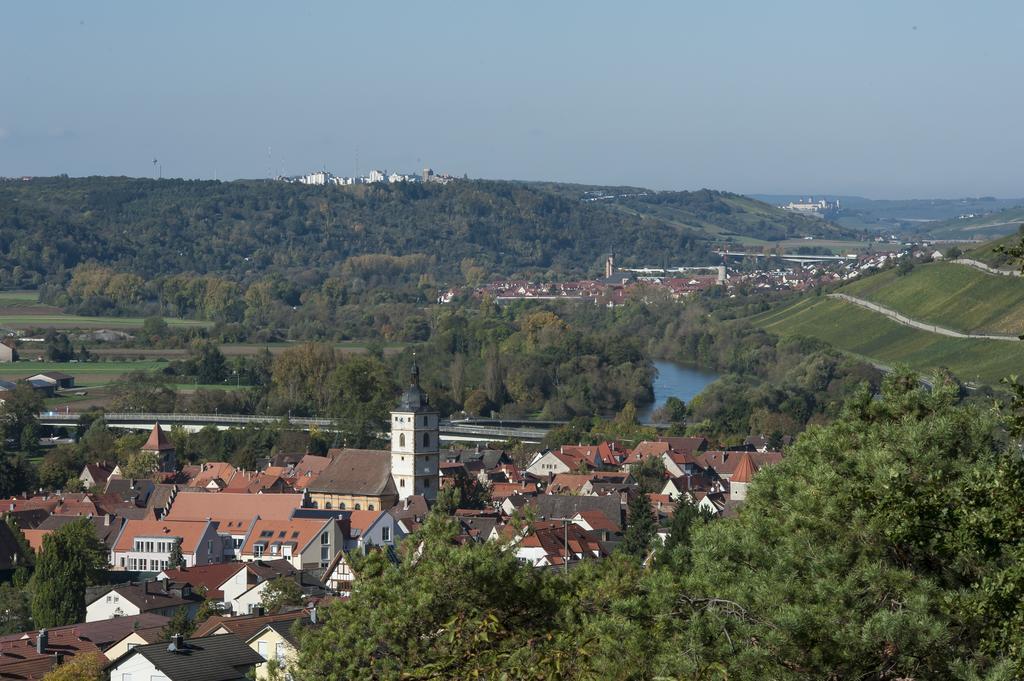 Hotel Sonnengarten Sommerhausen Eksteriør billede